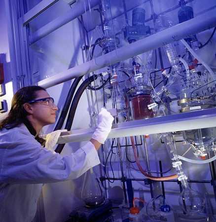 Новейшие разработки и применение высоких технологий в области химии